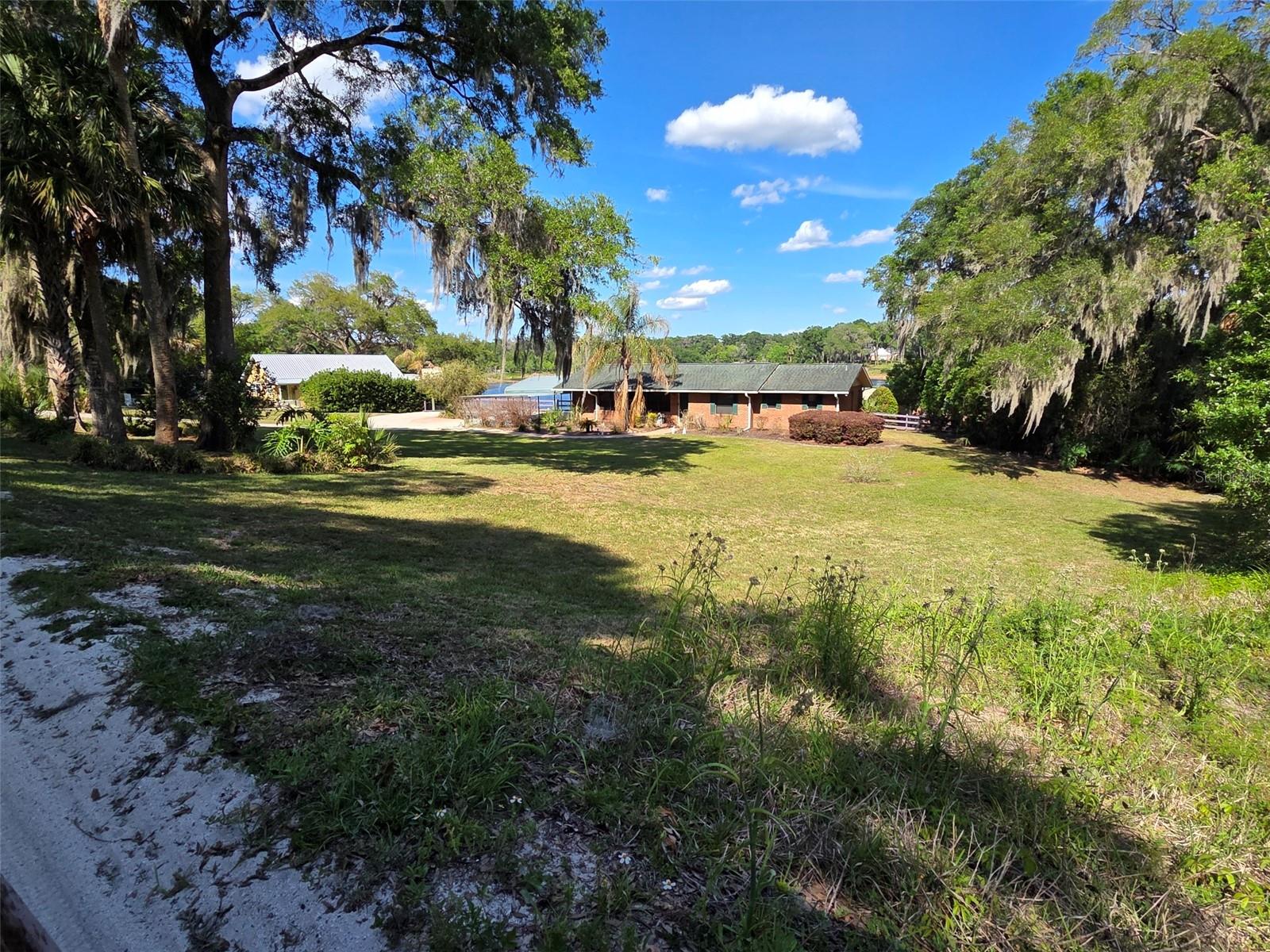 Image 5 of 54 For 2285 Wilmhurst Road