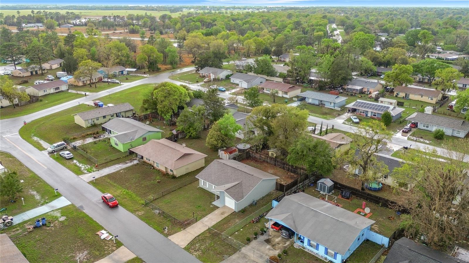 Listing photo id 11 for 8940 88th Street