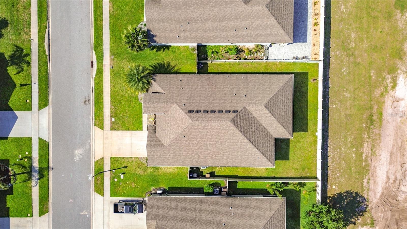 Image 11 of 84 For 1807 Westerham Avenue