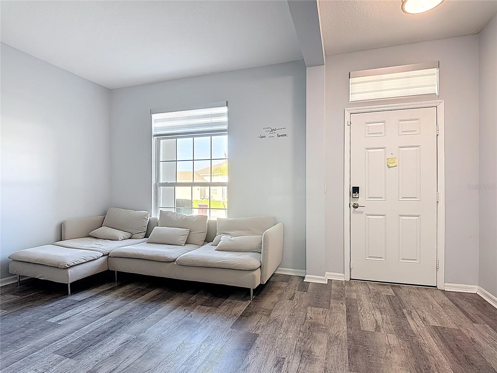 Image 16 of 84 For 1807 Westerham Avenue