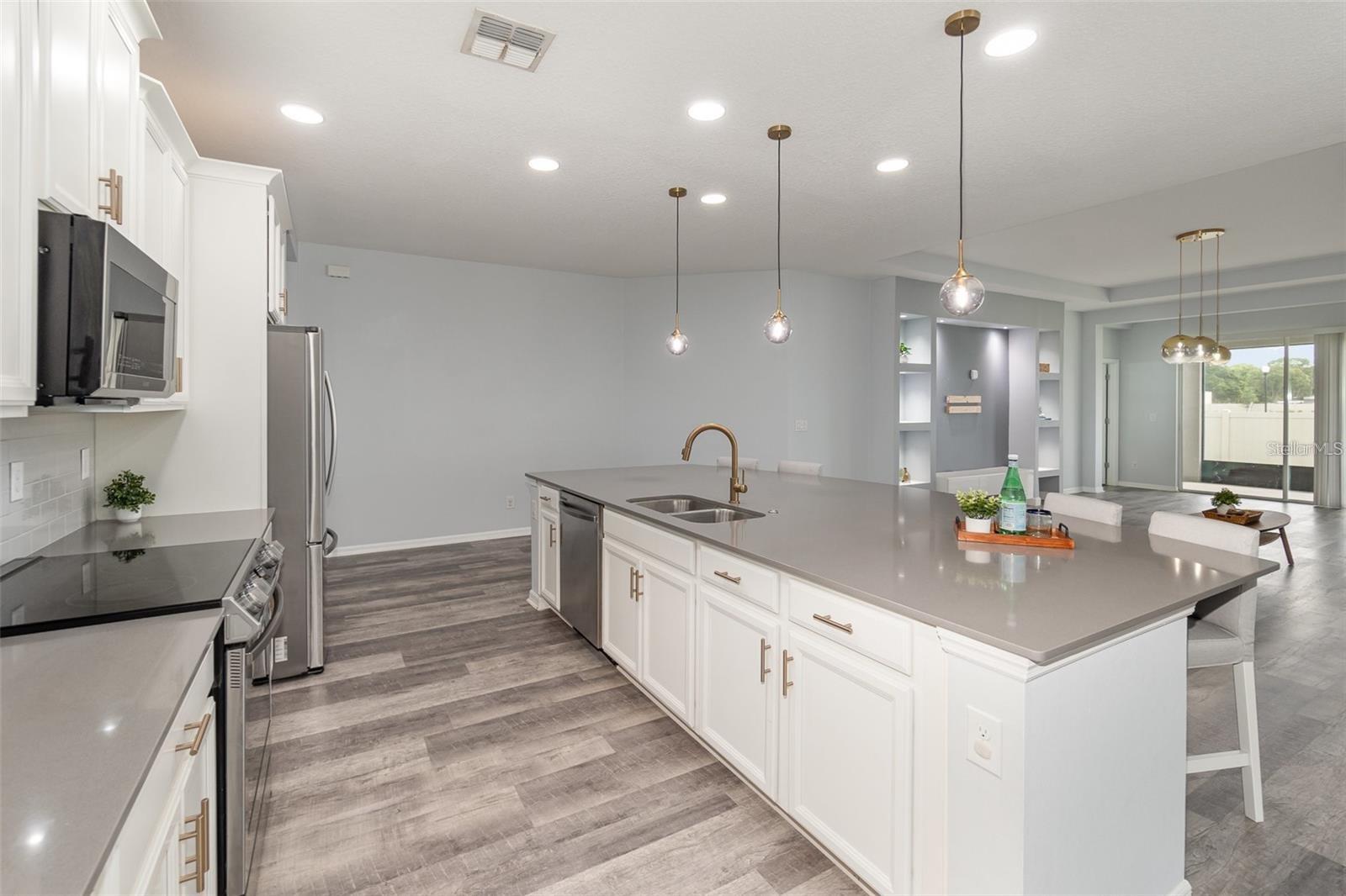 Image 19 of 84 For 1807 Westerham Avenue