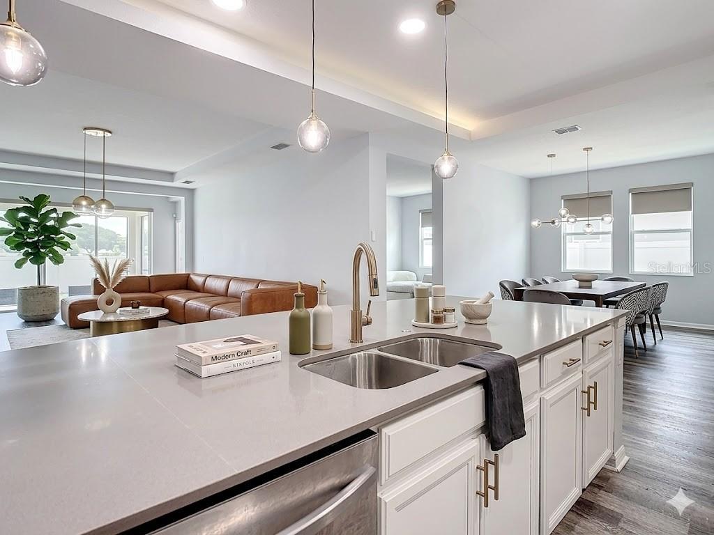 Image 28 of 84 For 1807 Westerham Avenue