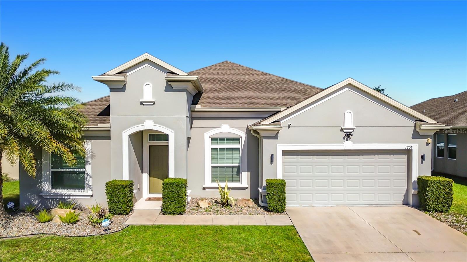 Image 3 of 84 For 1807 Westerham Avenue