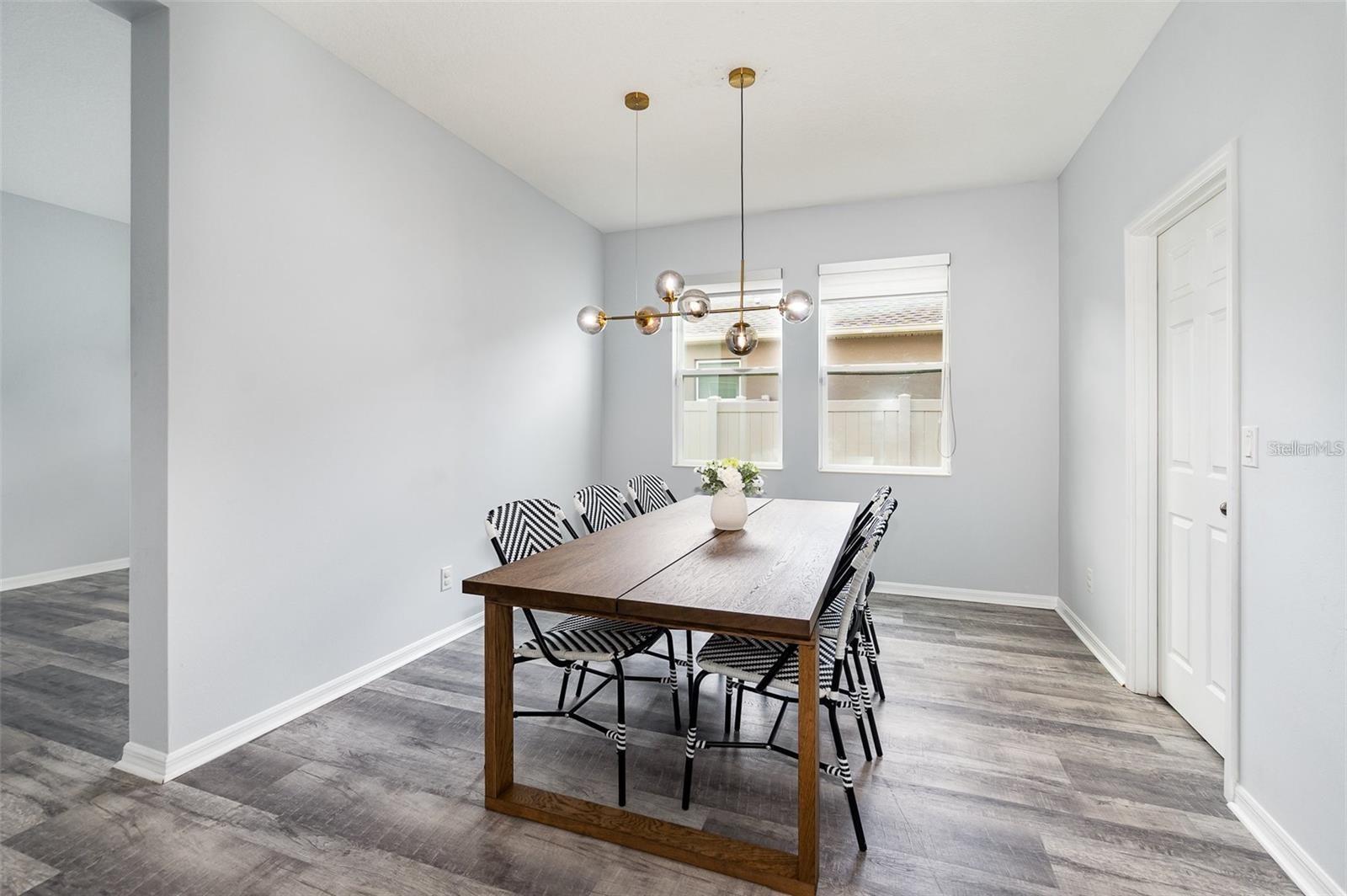 Image 30 of 84 For 1807 Westerham Avenue