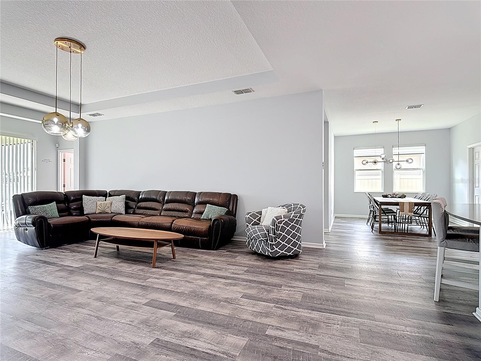 Image 34 of 84 For 1807 Westerham Avenue