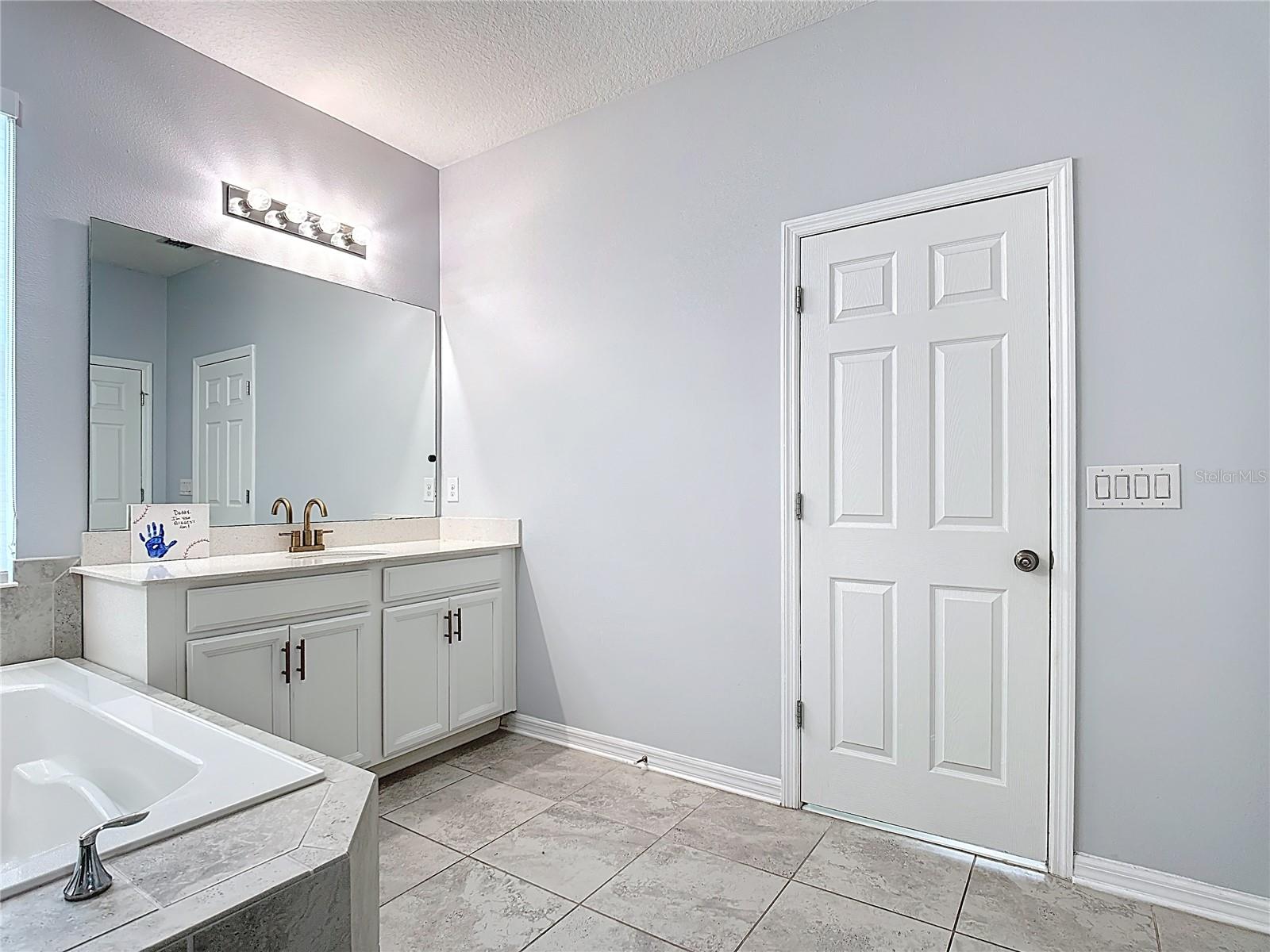 Image 36 of 84 For 1807 Westerham Avenue