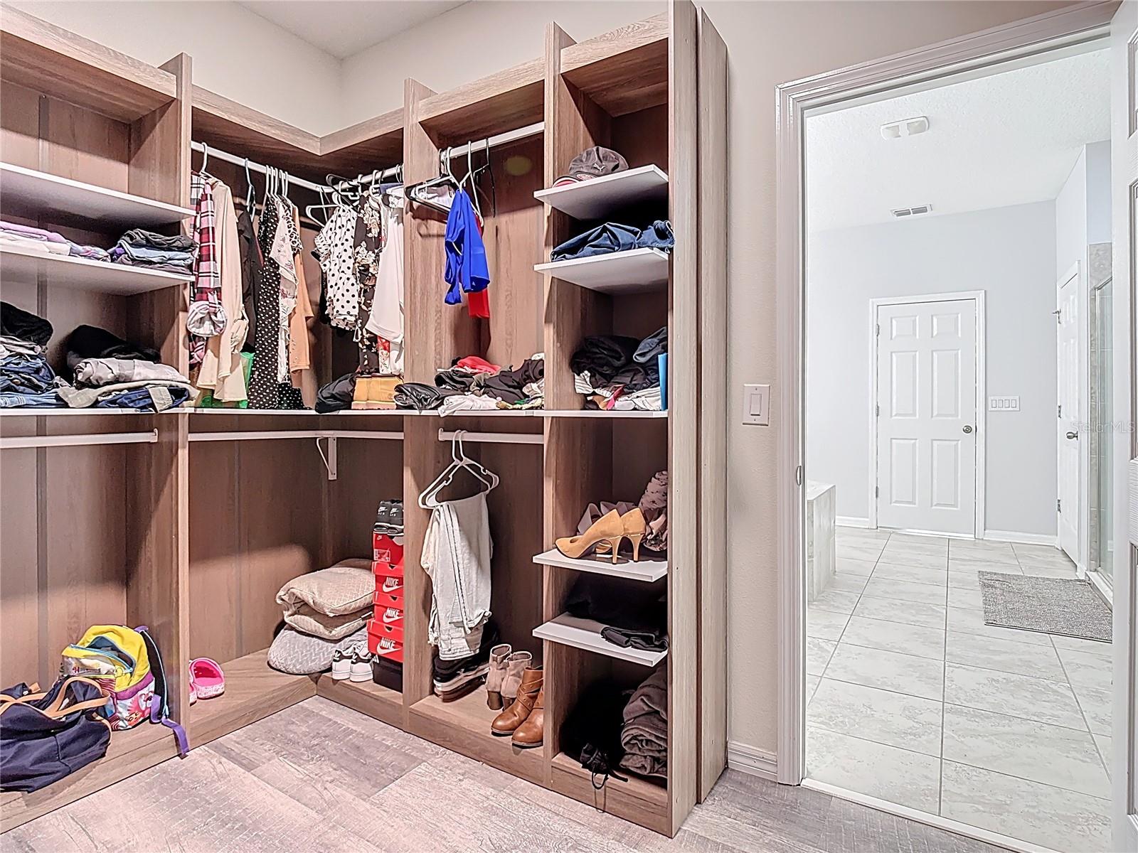 Image 44 of 84 For 1807 Westerham Avenue