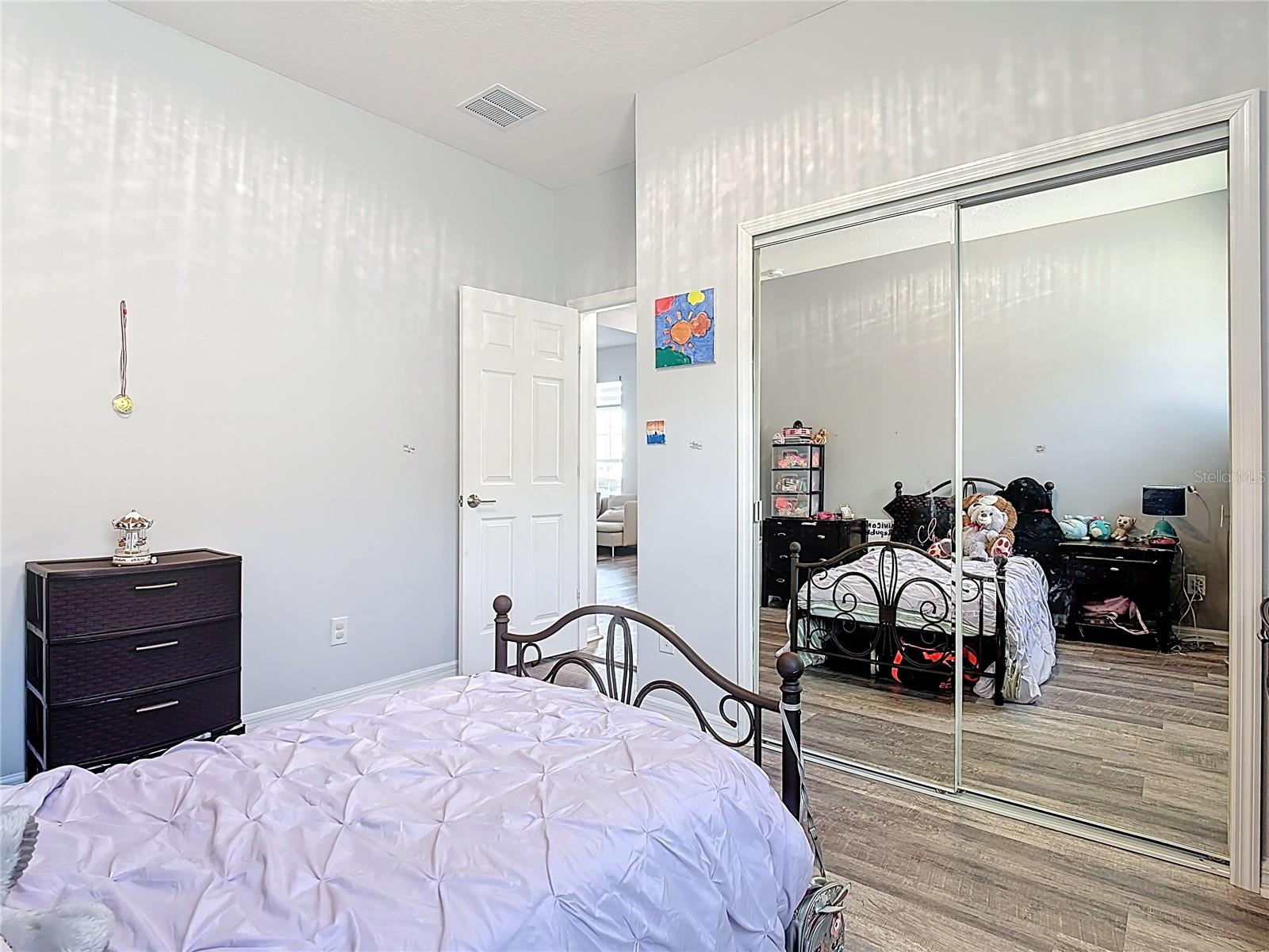 Image 50 of 84 For 1807 Westerham Avenue