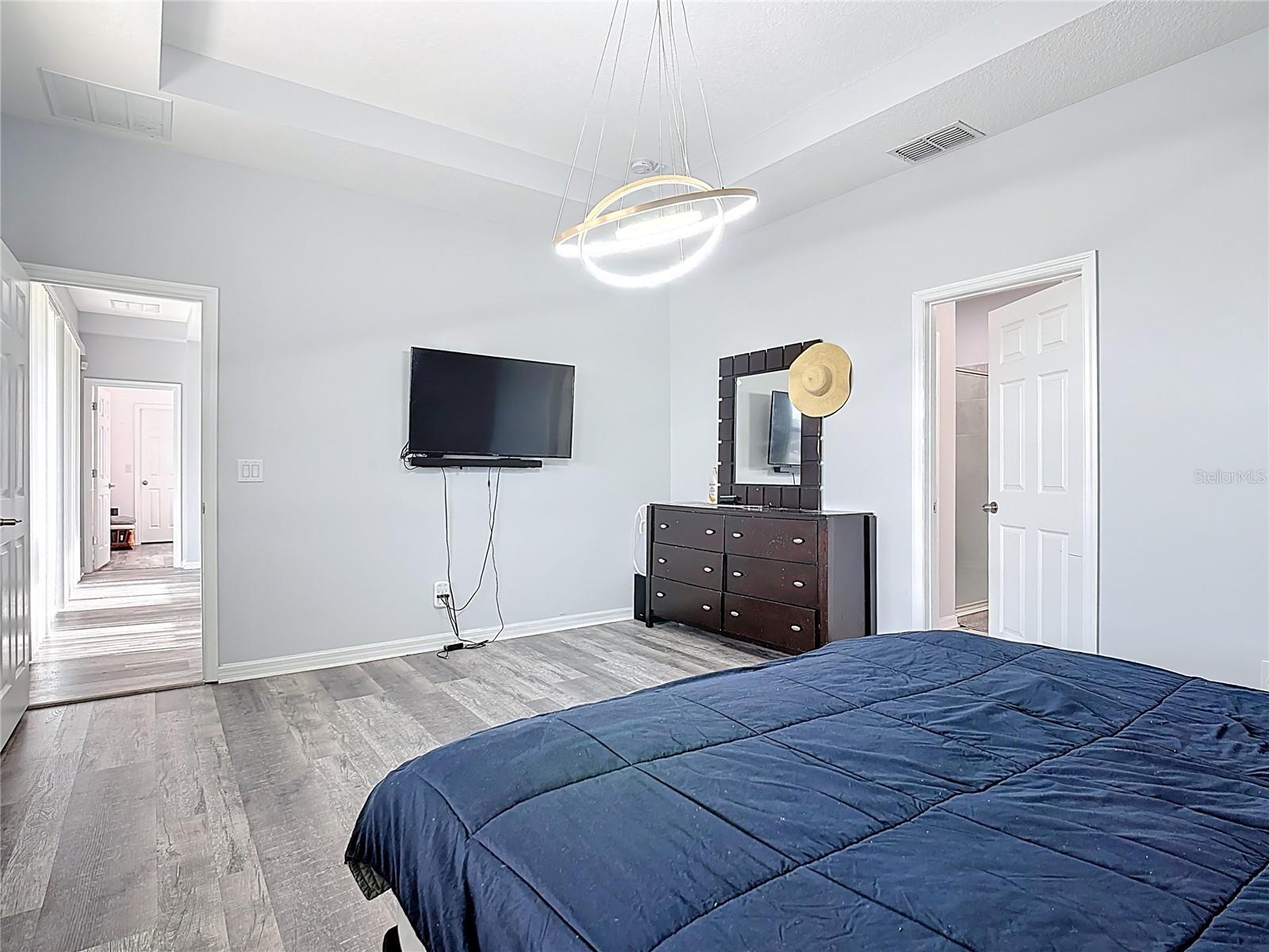 Image 64 of 84 For 1807 Westerham Avenue