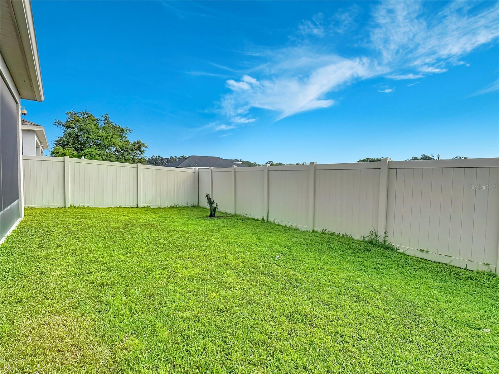 Image 7 of 84 For 1807 Westerham Avenue