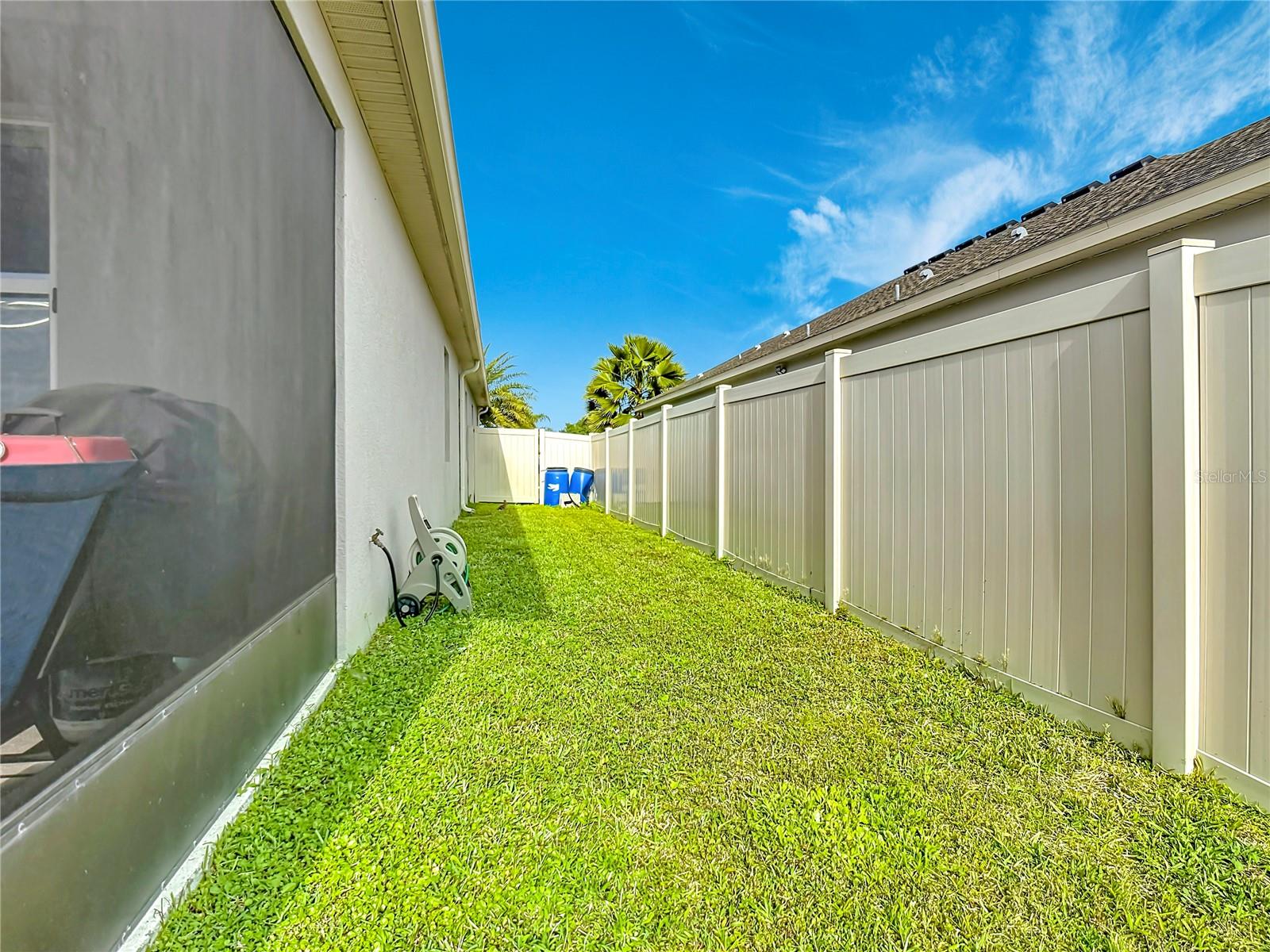 Image 8 of 84 For 1807 Westerham Avenue