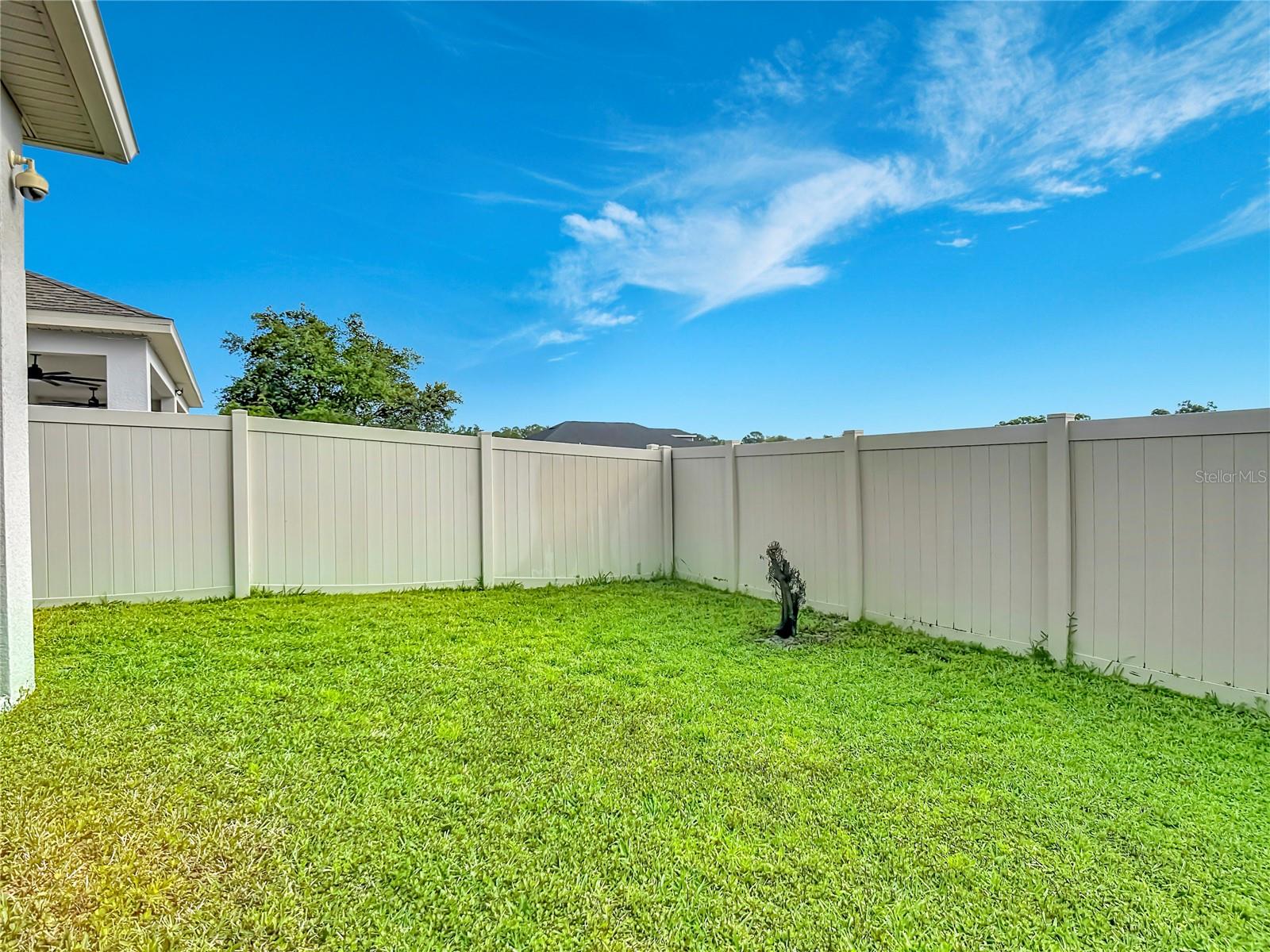 Image 9 of 84 For 1807 Westerham Avenue