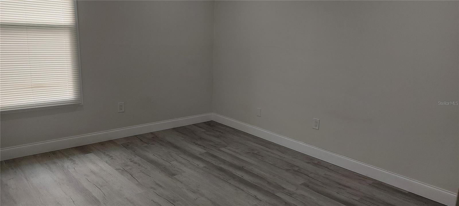 Image 10 of 18 For 546 Orange Drive 13