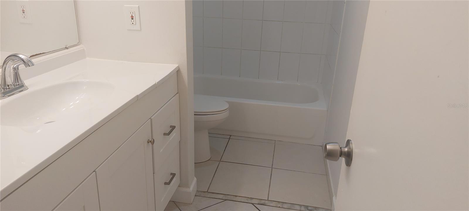 Image 13 of 18 For 546 Orange Drive 13