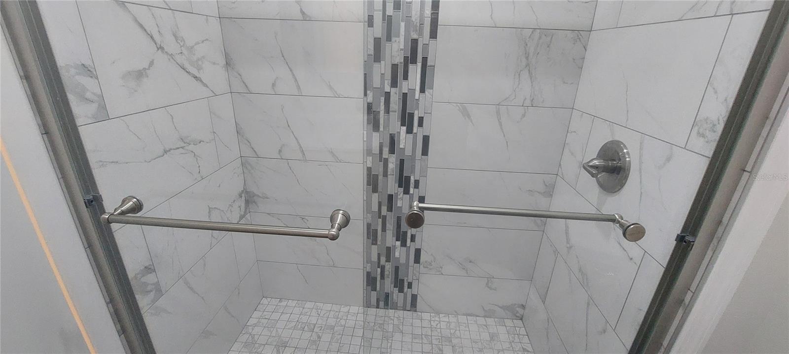 Image 4 of 18 For 546 Orange Drive 13