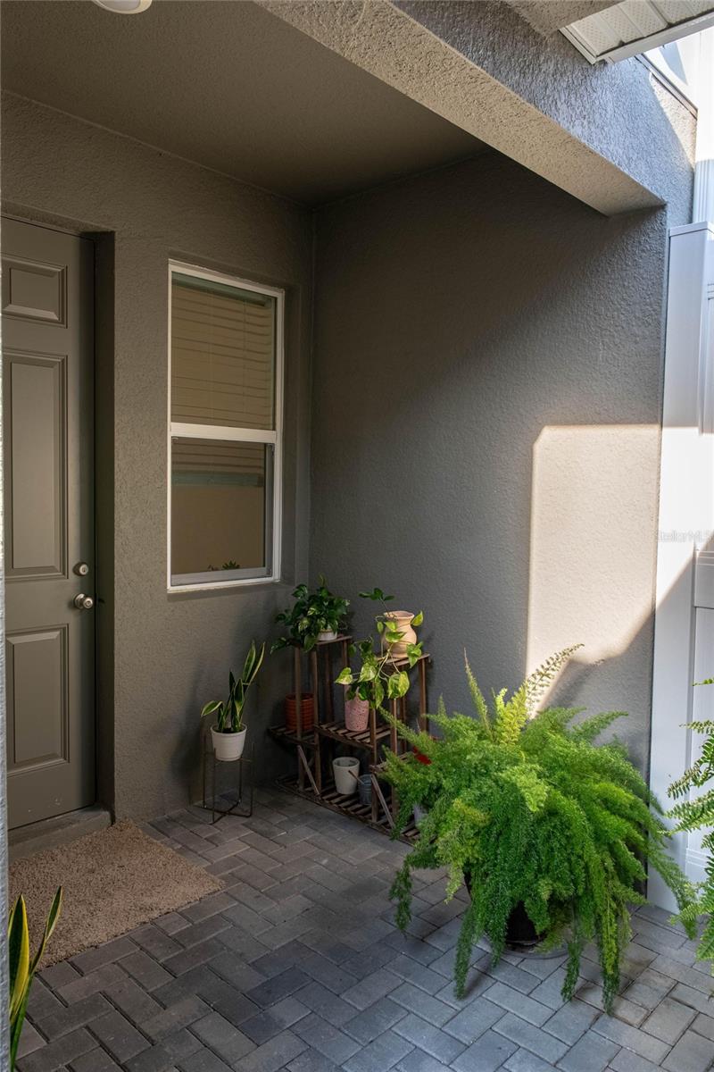 Image 3 of 14 For 5222 Ferndale Alley