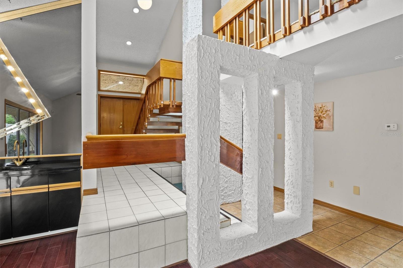 Image 11 of 50 For 23 Casarena Court