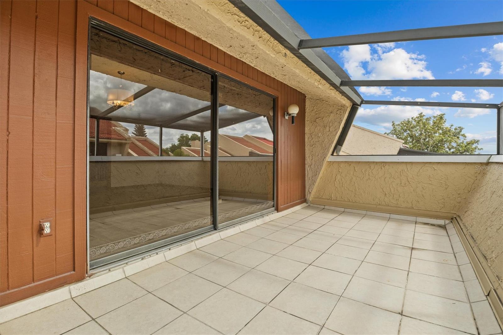 Image 29 of 50 For 23 Casarena Court