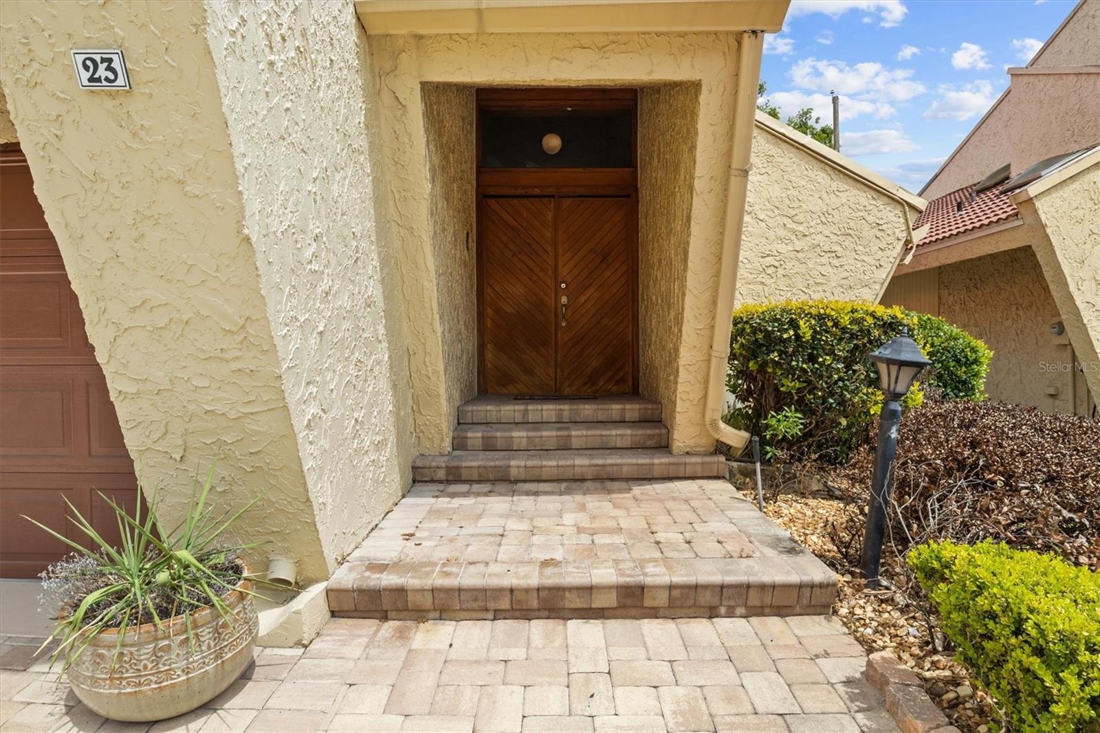 Image 4 of 50 For 23 Casarena Court