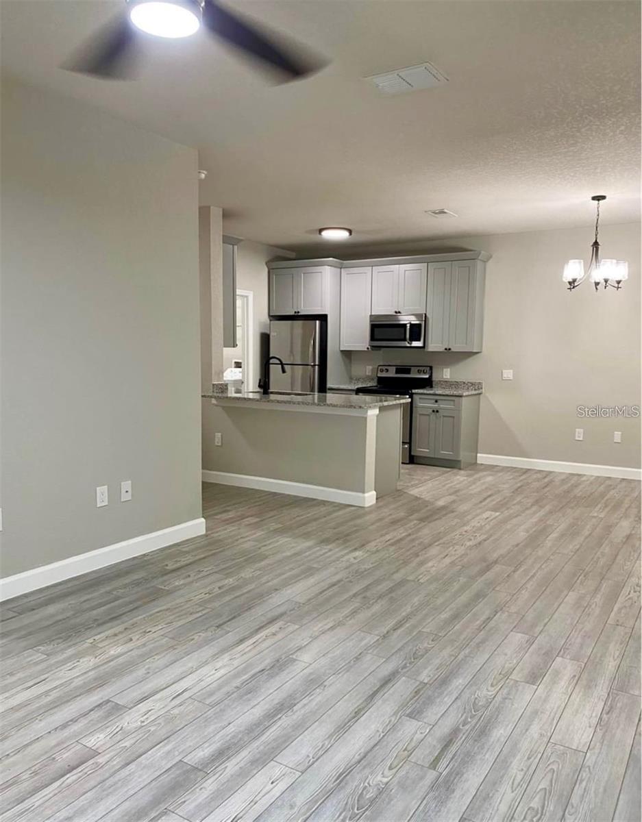 Image 4 of 23 For 3011 Hemingway Circle 3011