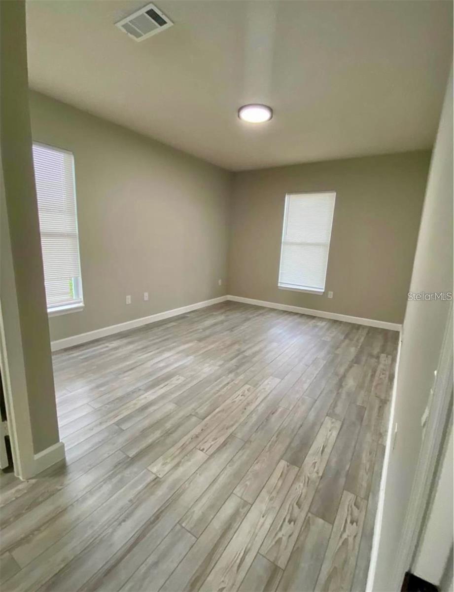 Image 8 of 23 For 3011 Hemingway Circle 3011