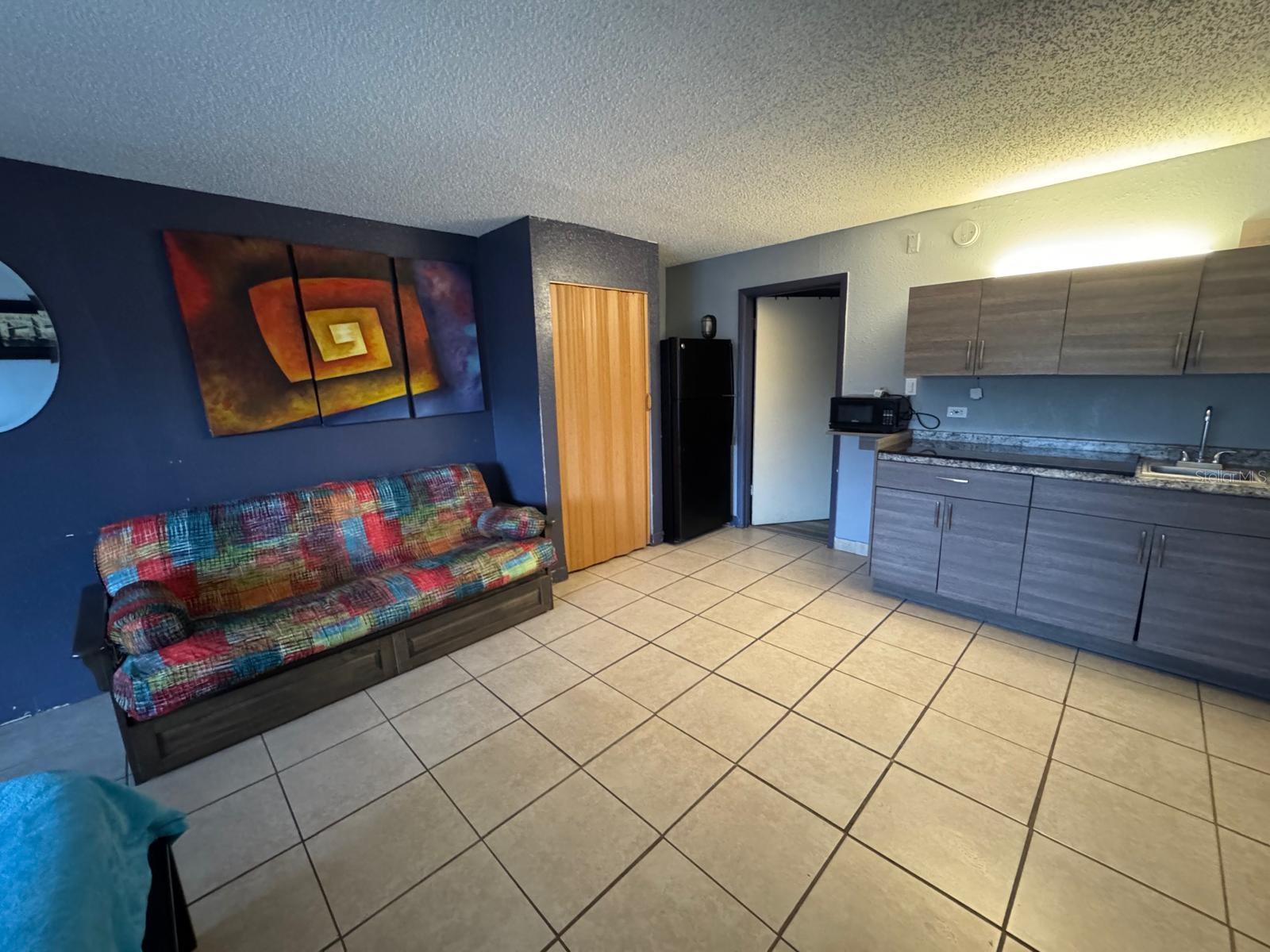 Image 3 of 13 For 8421 Orange Blossom Trail 420
