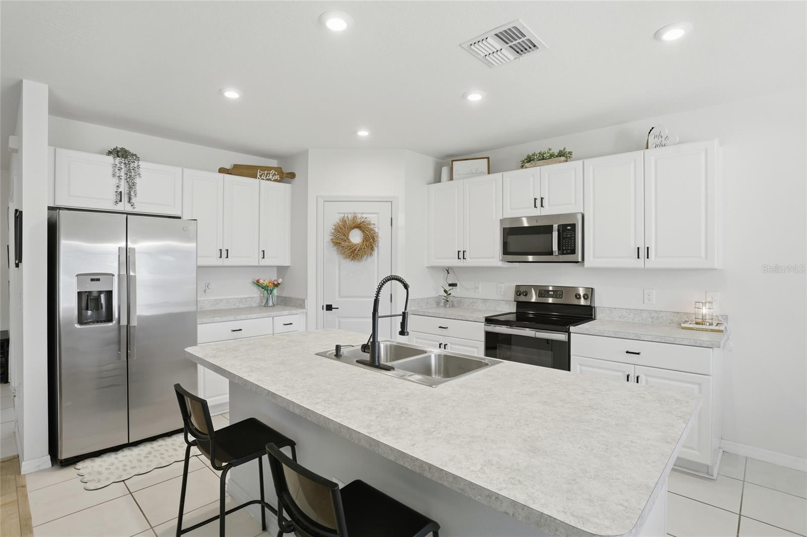 Image 11 of 49 For 2843 Parkfield Road