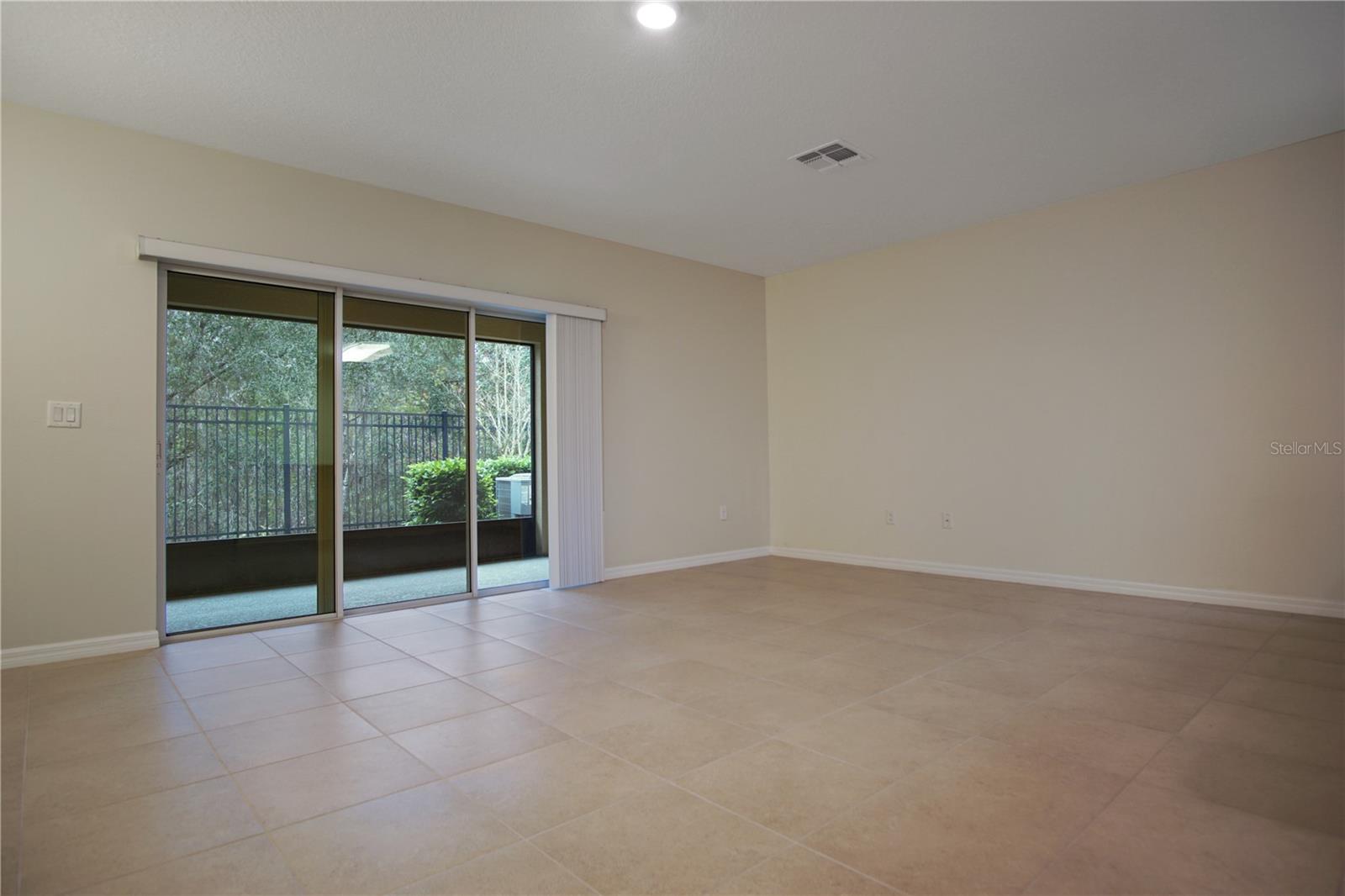 Image 10 of 30 For 467 Arbor Lakes Drive