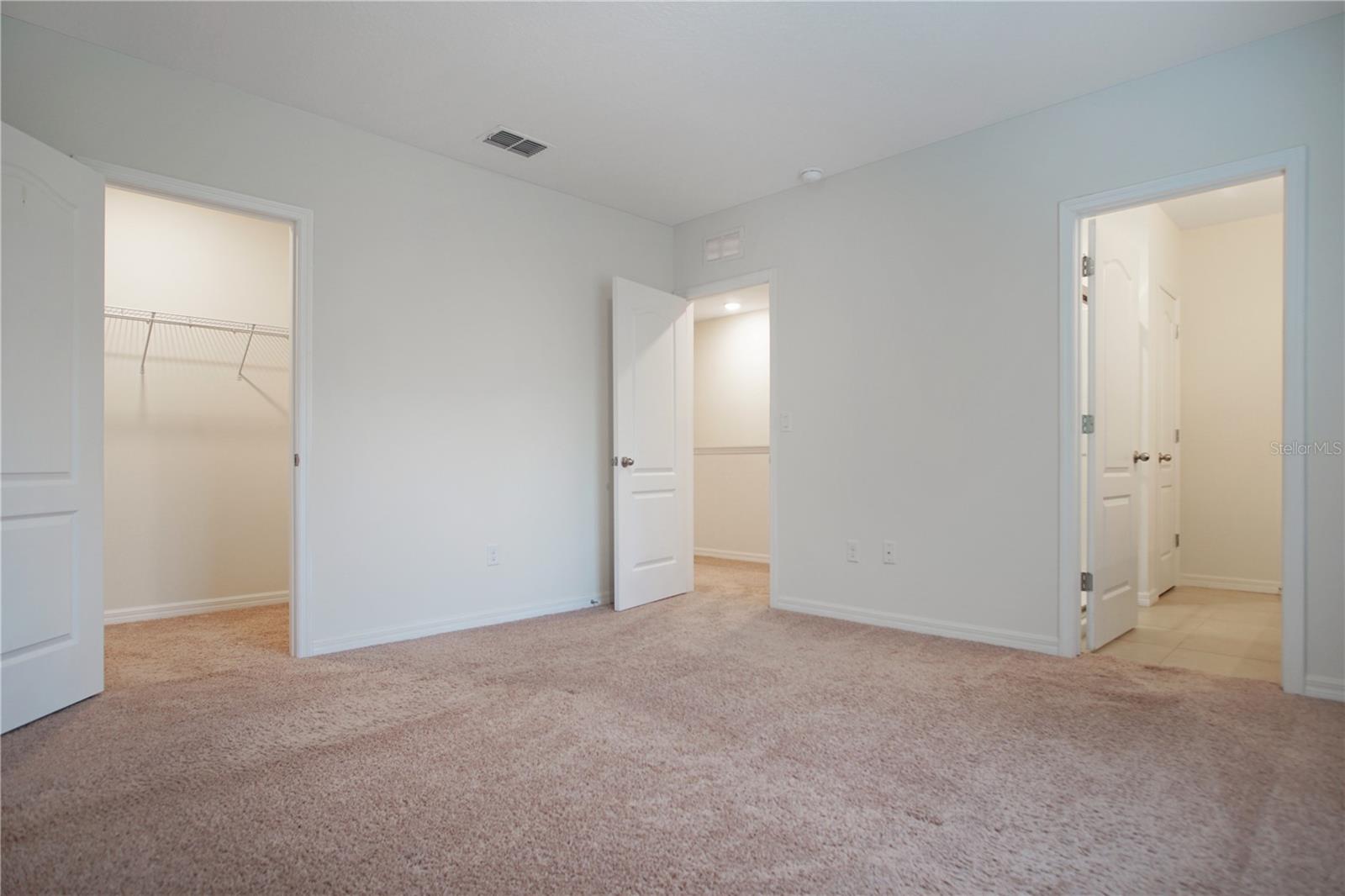 Image 13 of 30 For 467 Arbor Lakes Drive