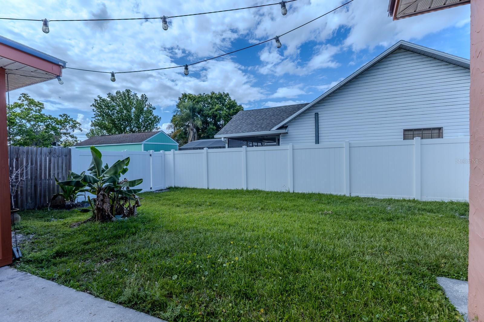 Image 16 of 31 For 212 Tenneessee Avenue