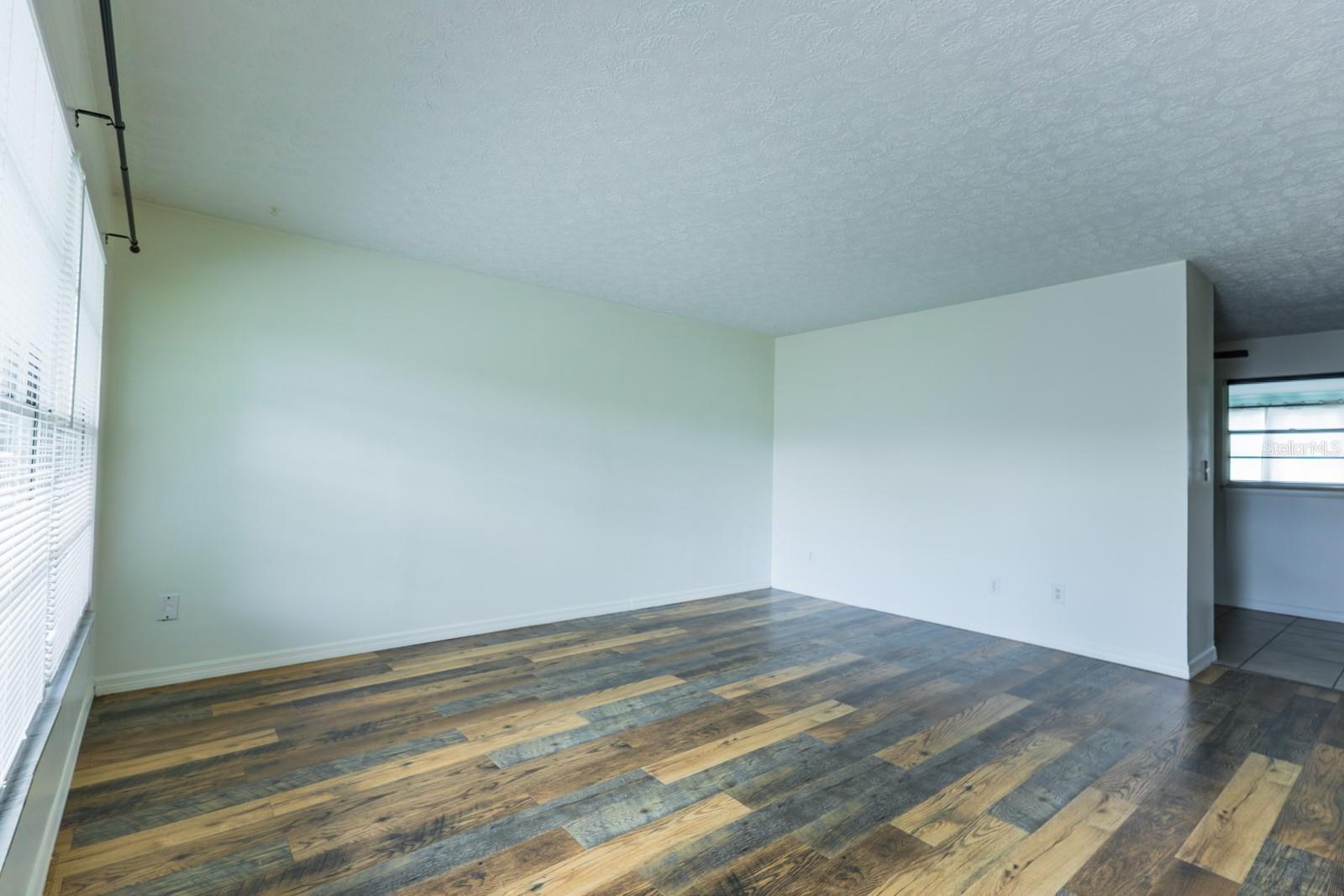 Image 6 of 31 For 212 Tenneessee Avenue