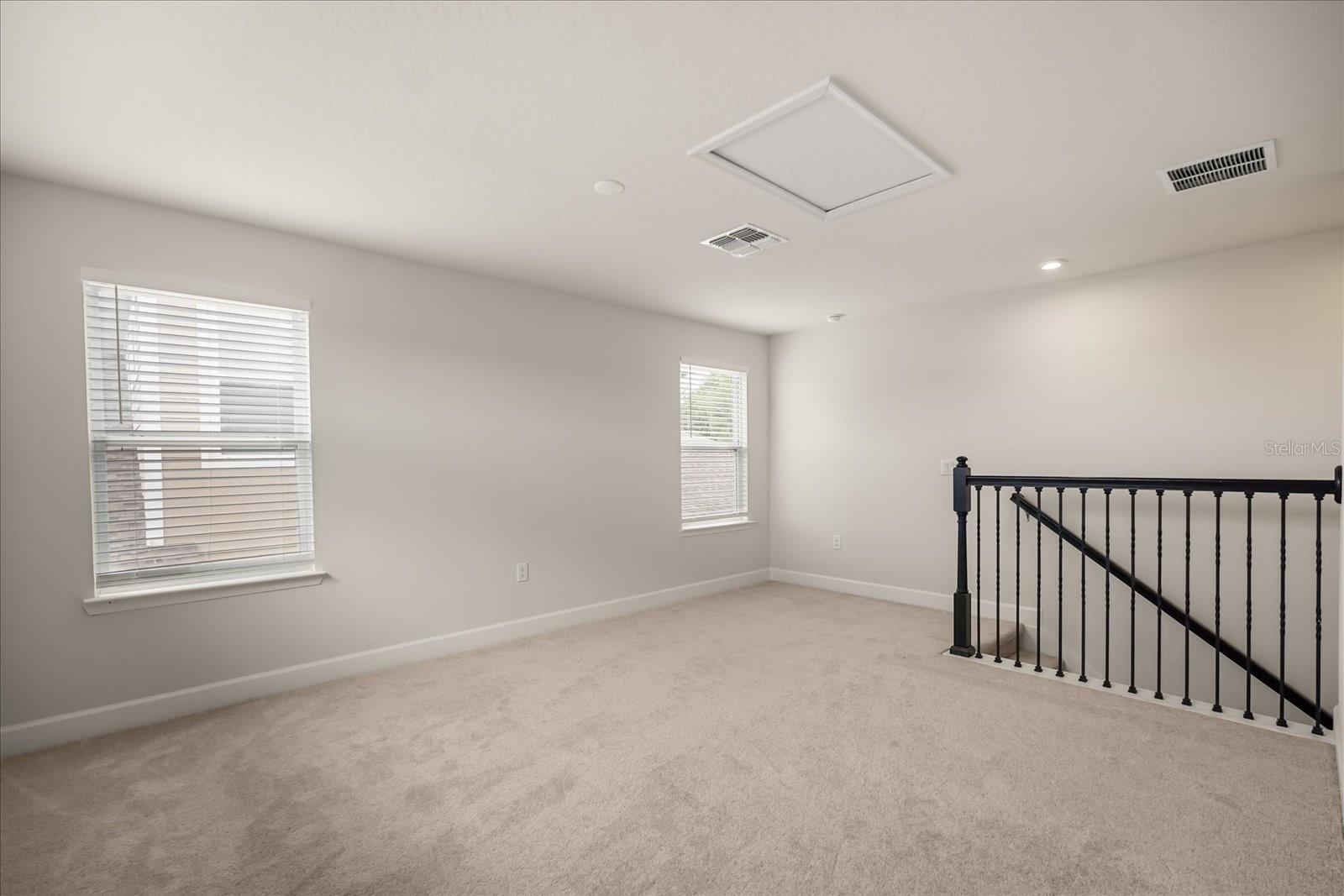 Image 14 of 48 For 357 Siesta Vista Court