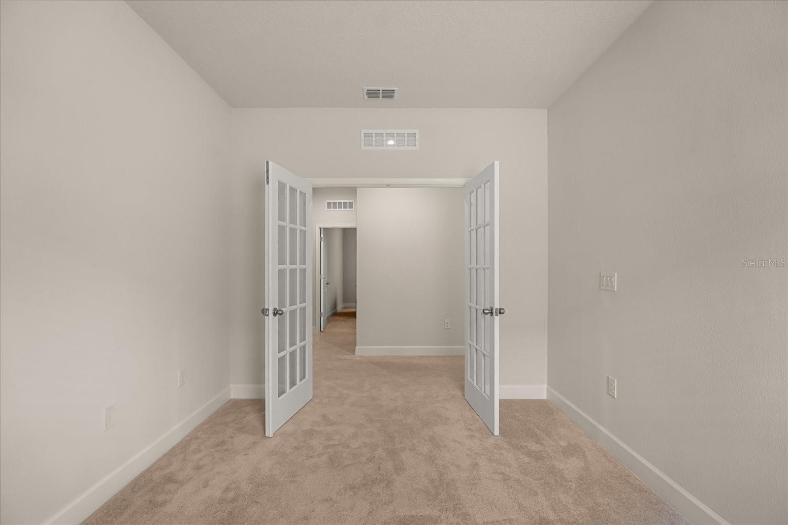 Image 26 of 48 For 357 Siesta Vista Court