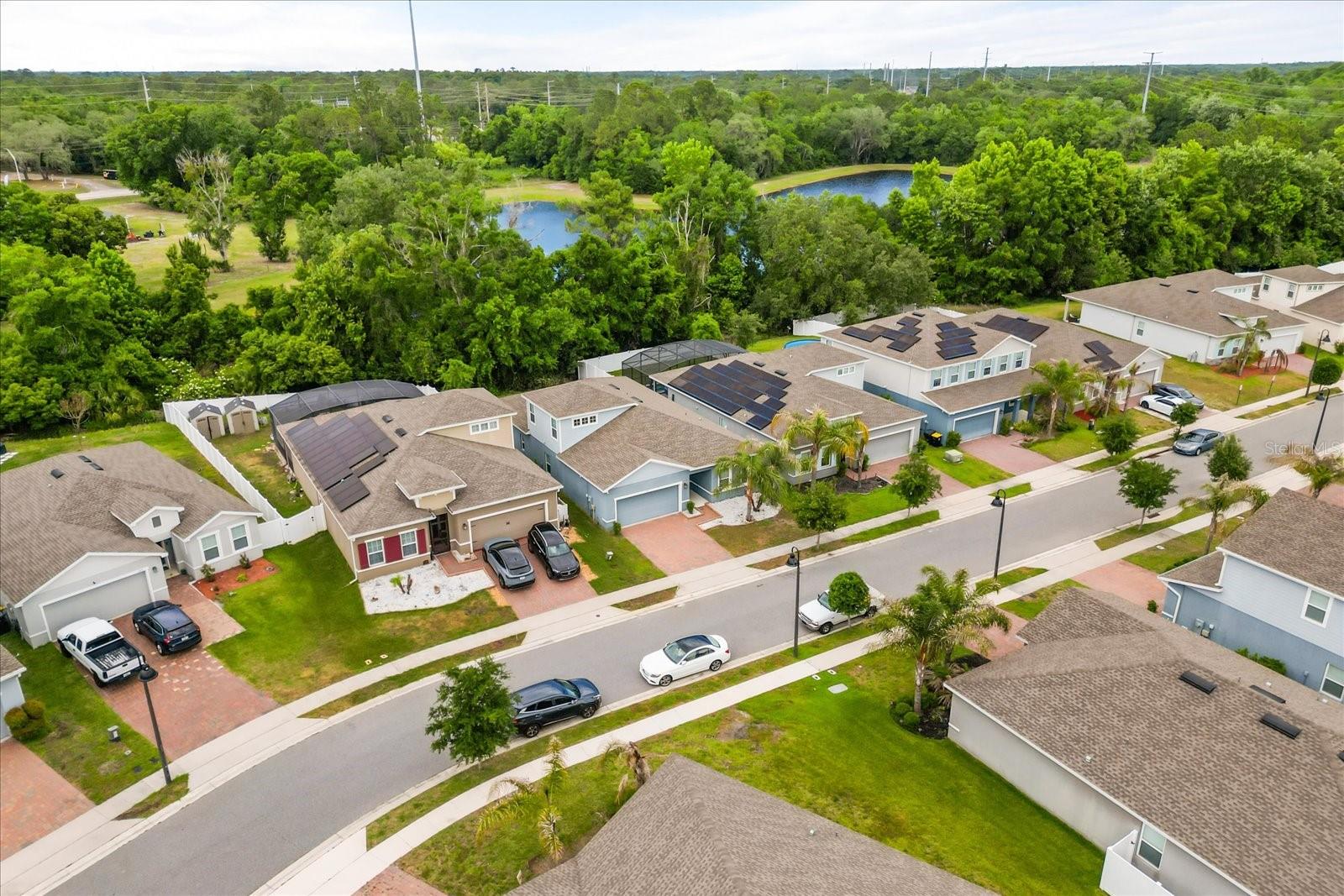 Image 33 of 48 For 357 Siesta Vista Court