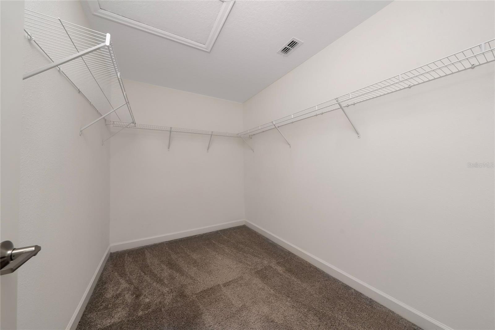 Image 23 of 31 For 12124 Sonnet Avenue