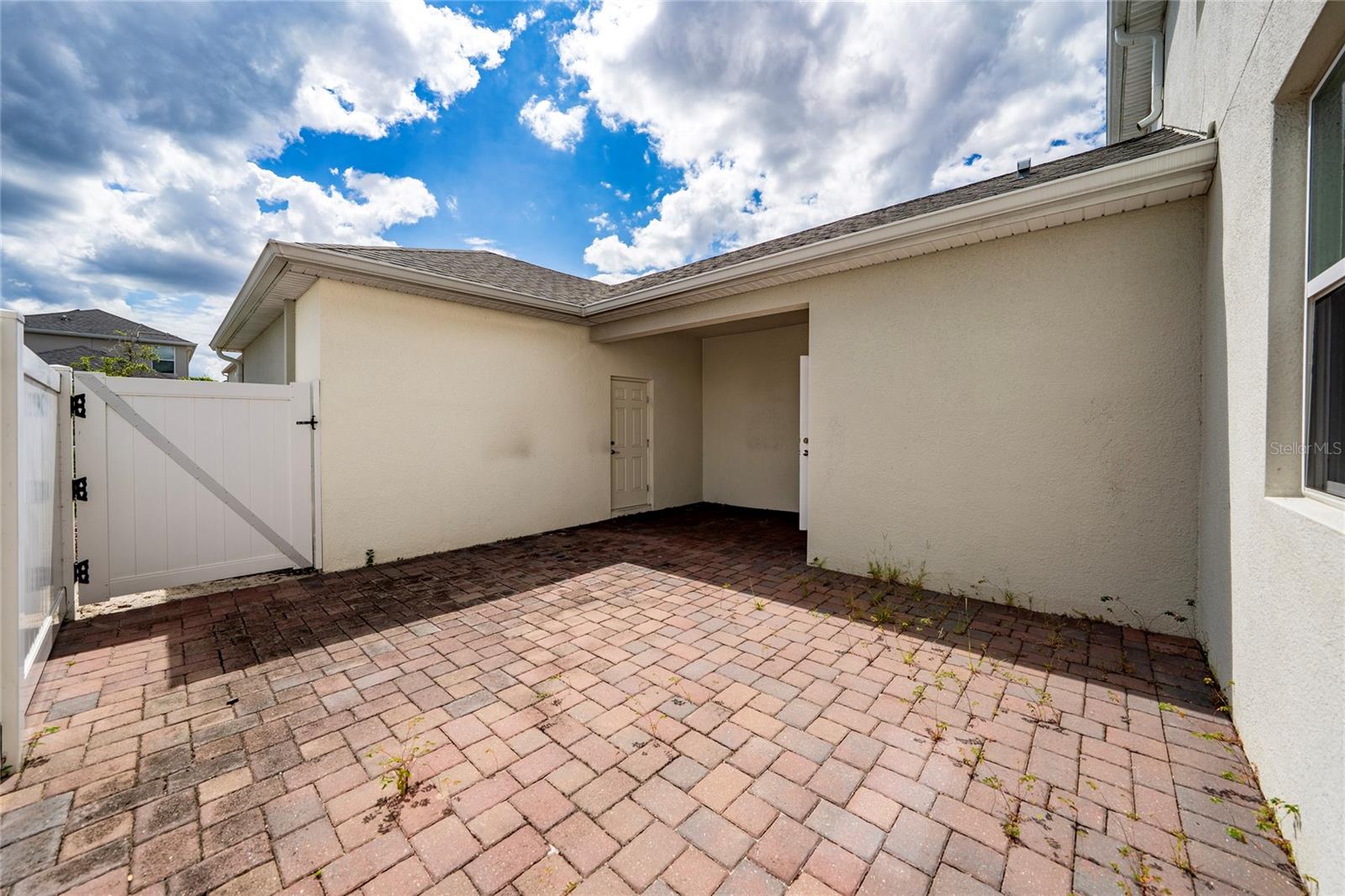 Image 27 of 31 For 12124 Sonnet Avenue