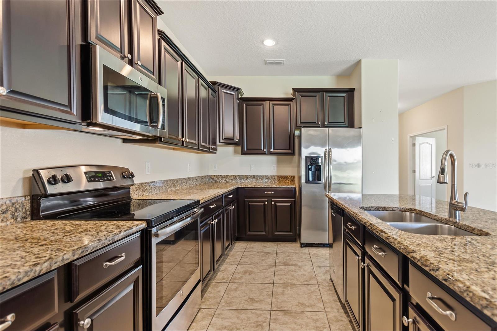 Image 22 of 76 For 1379 Palmetto Dunes Street