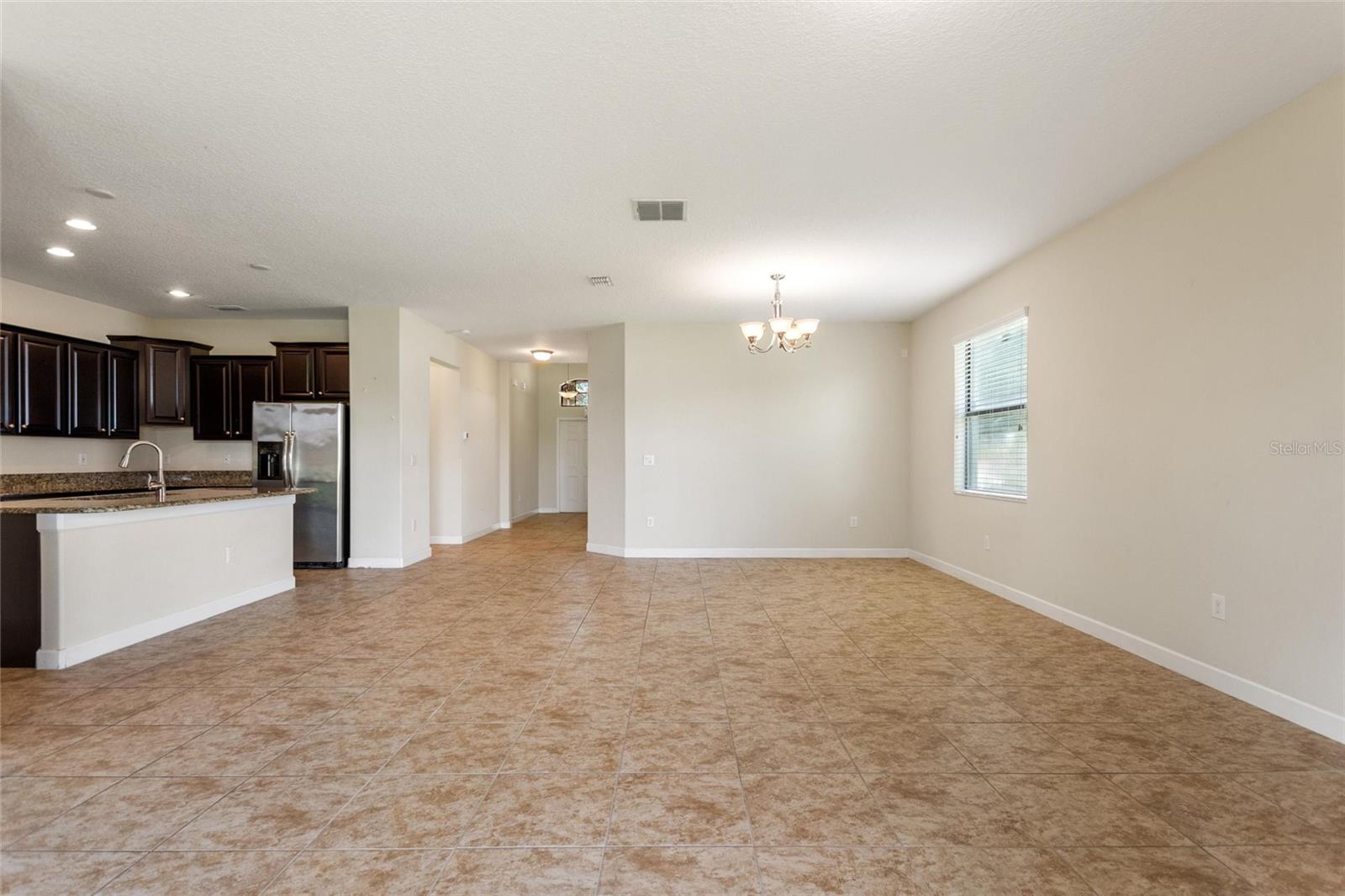 Image 7 of 76 For 1379 Palmetto Dunes Street