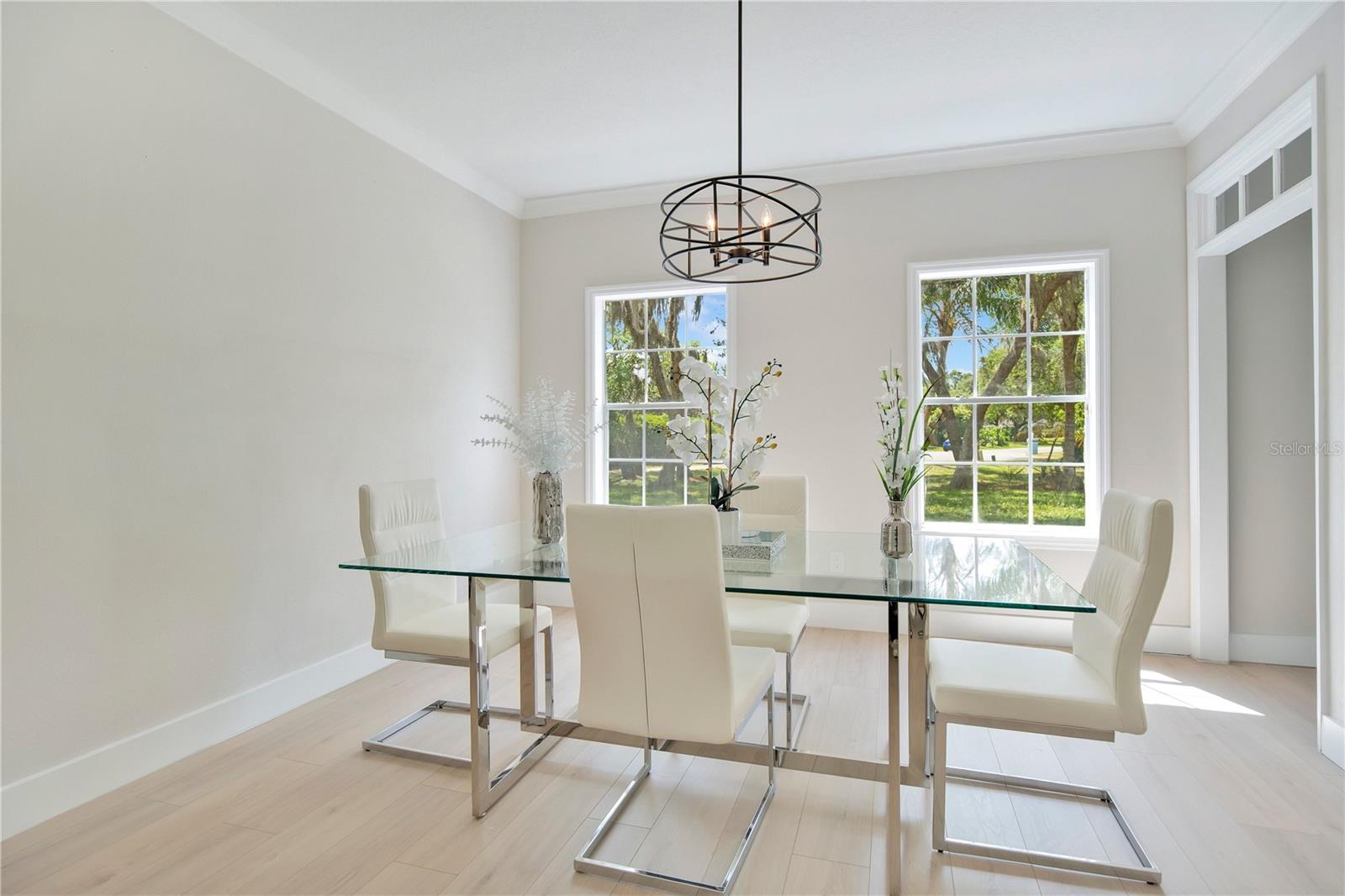 Image 11 of 34 For 12200 Treetop Court