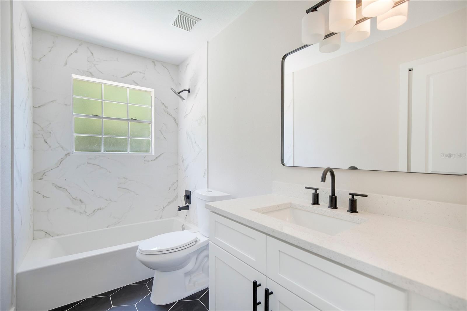 Image 21 of 34 For 12200 Treetop Court