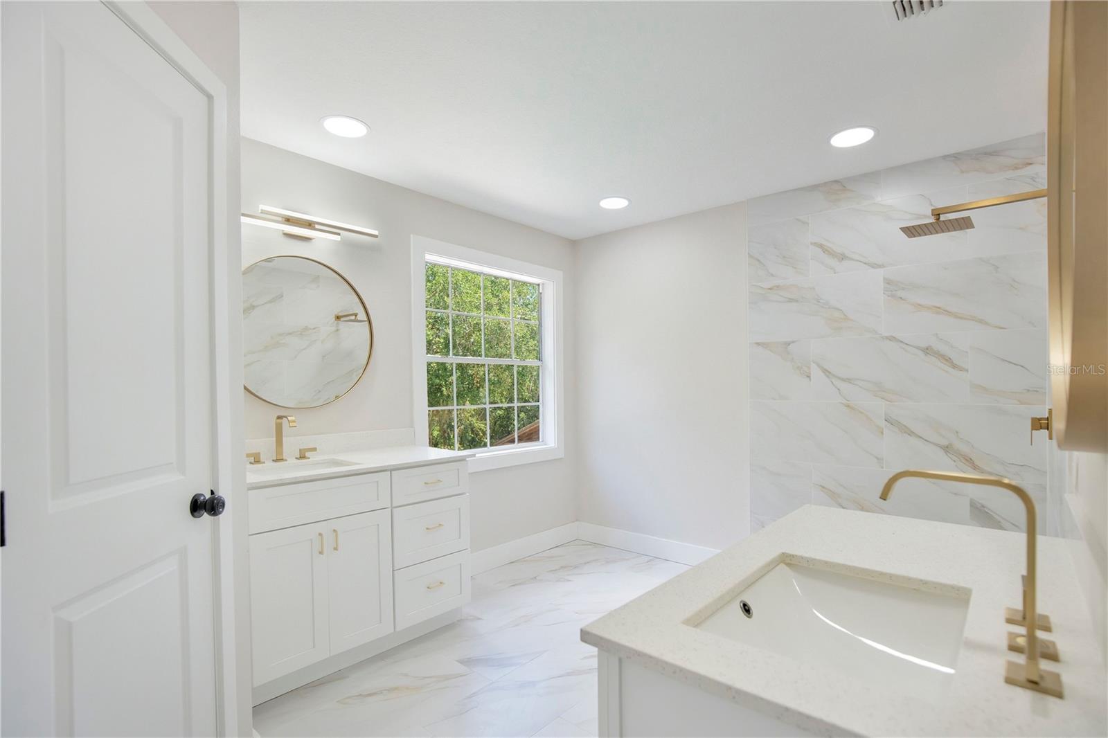 Image 22 of 34 For 12200 Treetop Court