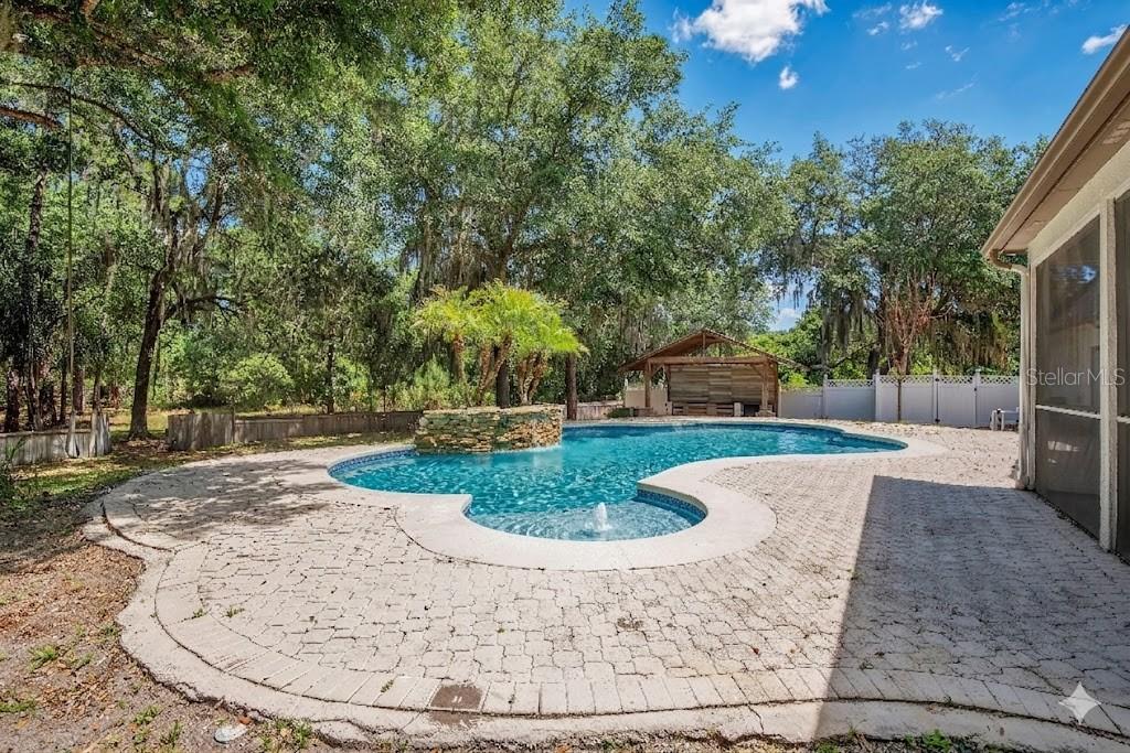 Image 27 of 34 For 12200 Treetop Court