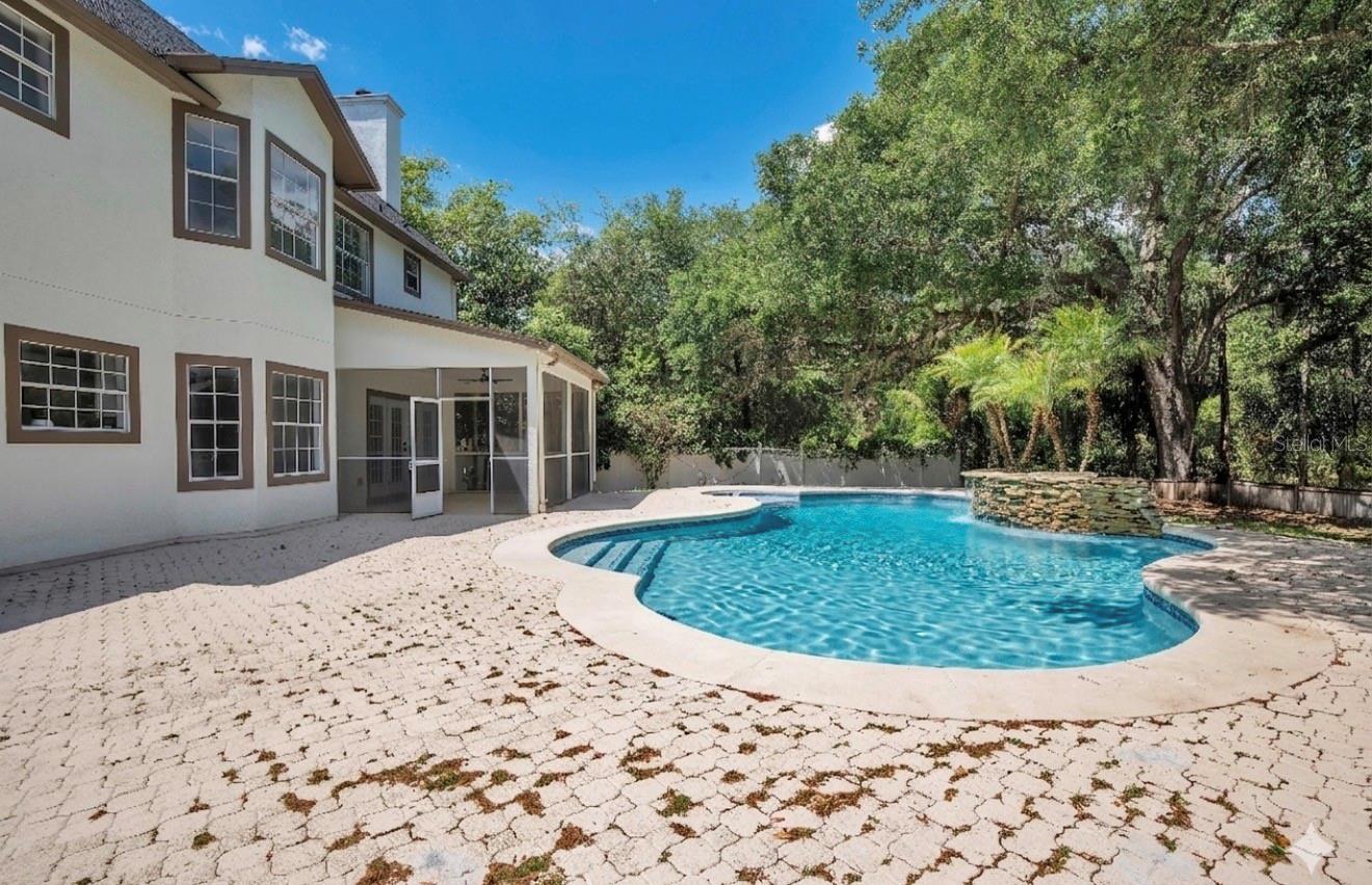 Image 28 of 34 For 12200 Treetop Court