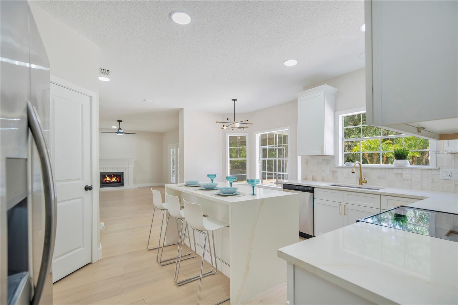 Image 5 of 34 For 12200 Treetop Court