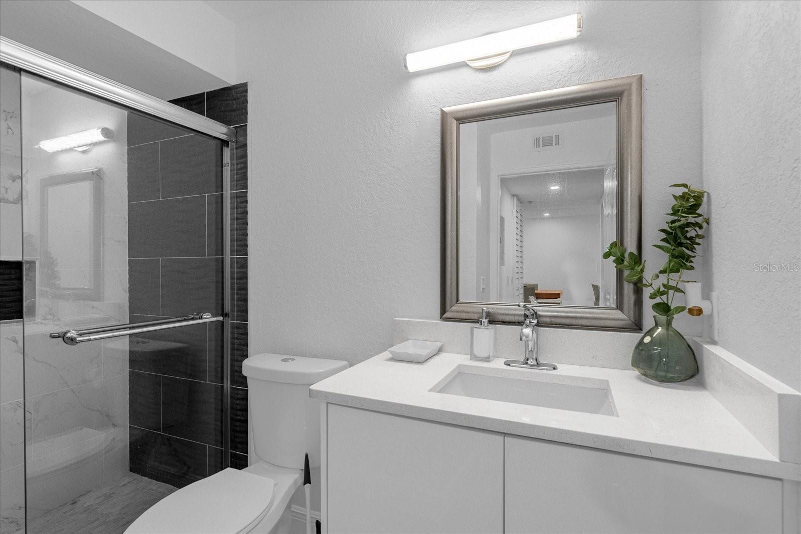 Image 14 of 25 For 14036 Fairway Island Dr  1513