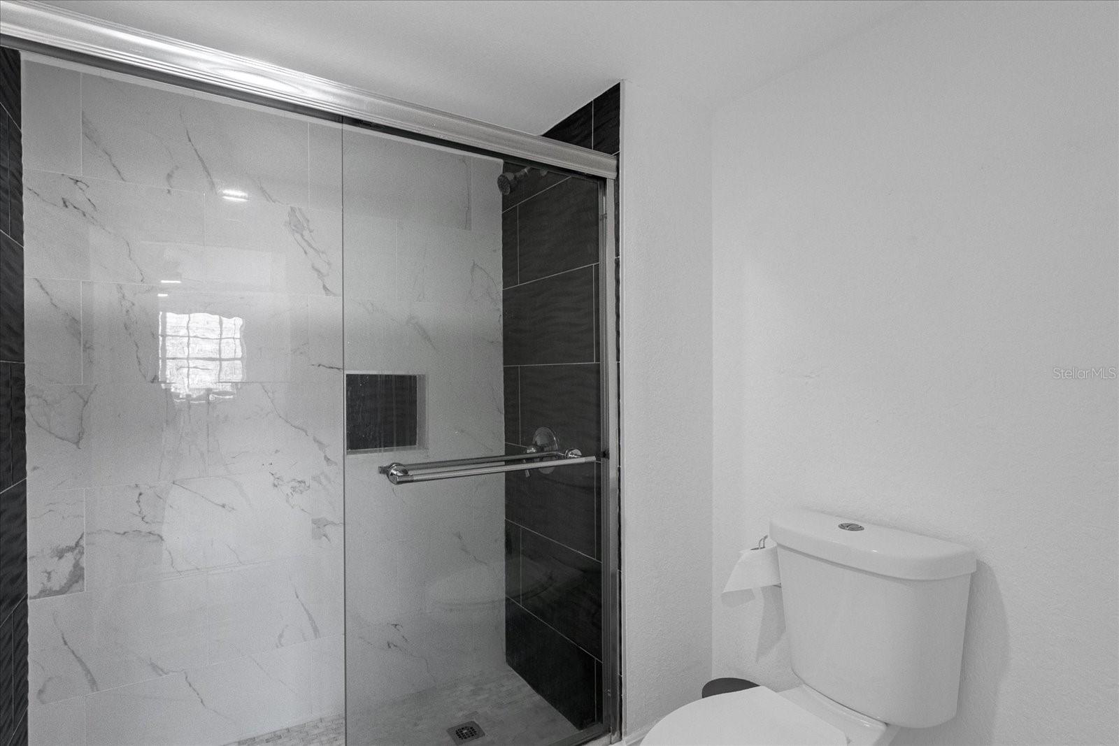 Image 20 of 25 For 14036 Fairway Island Dr  1513