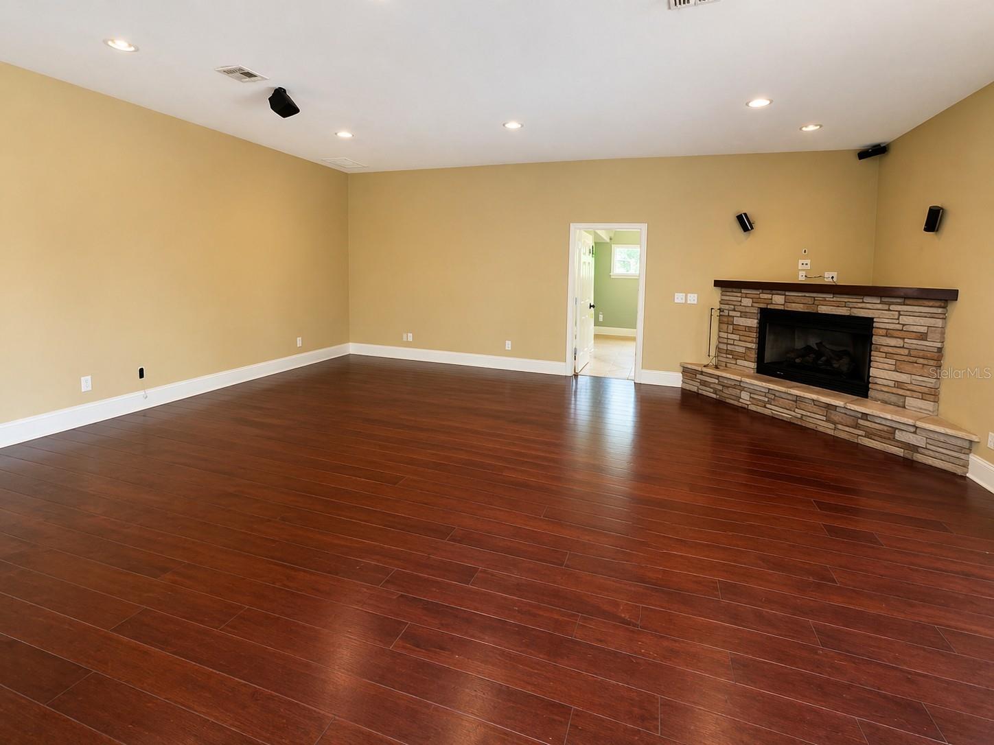 Image 5 of 27 For 2305 108th Lane