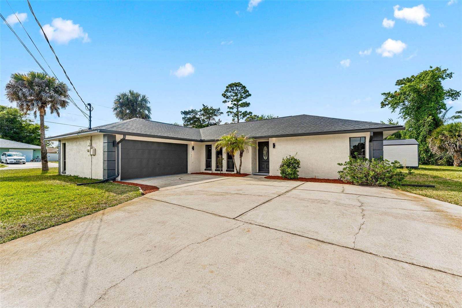 Image 3 of 36 For 117 Poinciana Road