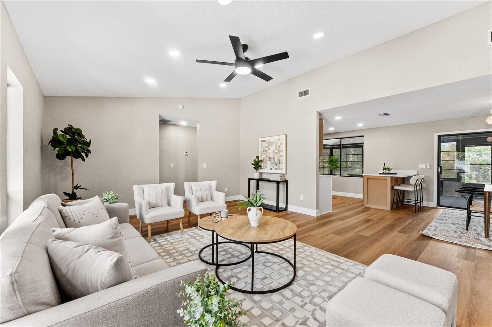Image 7 of 36 For 117 Poinciana Road