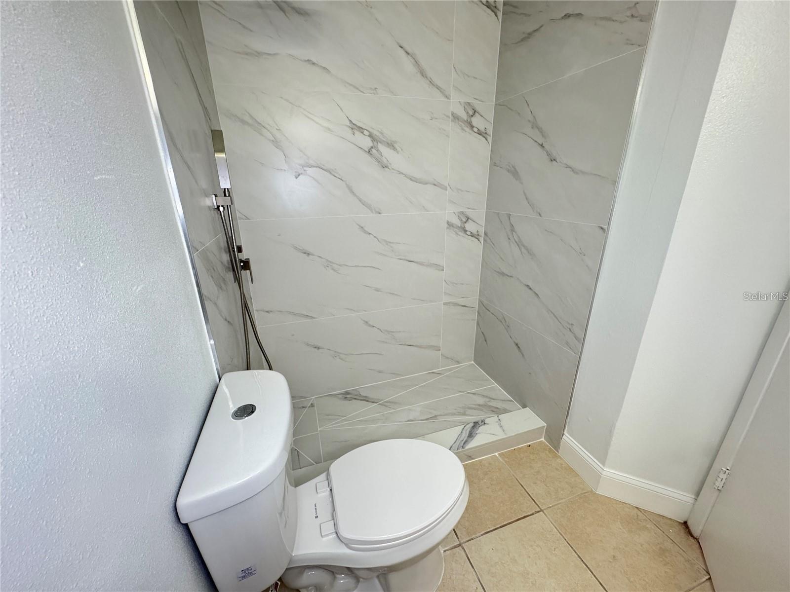 Image 12 of 14 For 3038 Parkway Boulevard 208